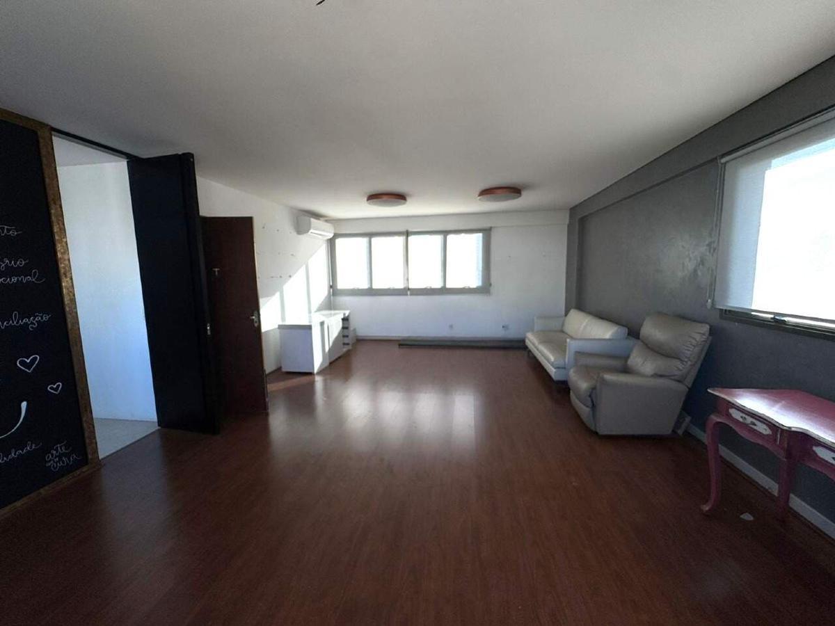 Sala, Estoril, 0 Quarto, 0 Vaga