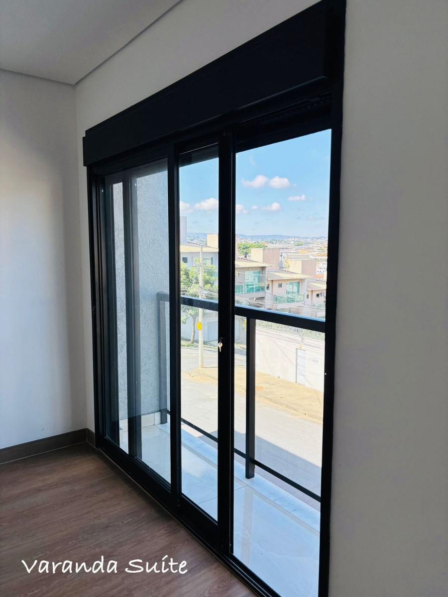 Casa, Cabral, 3 Quartos, 3 Vagas, 1 Suíte