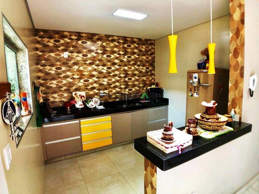 Casa, Novo Riacho, 3 Quartos, 6 Vagas, 2 Suítes