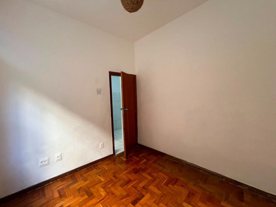 Apartamento, Sagrada Família, 2 Quartos, 1 Vaga