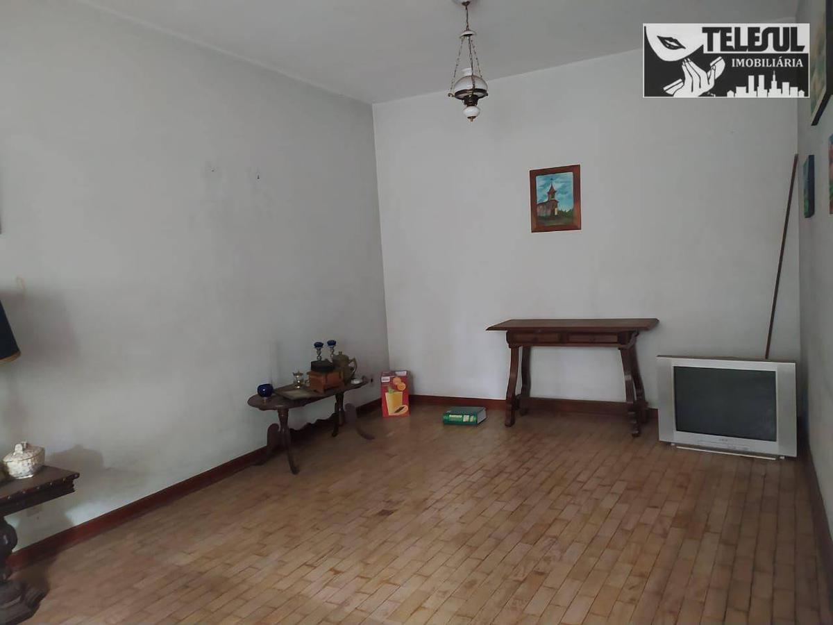 Casa, Centro, 4 Quartos, 0 Vaga, 1 Suíte