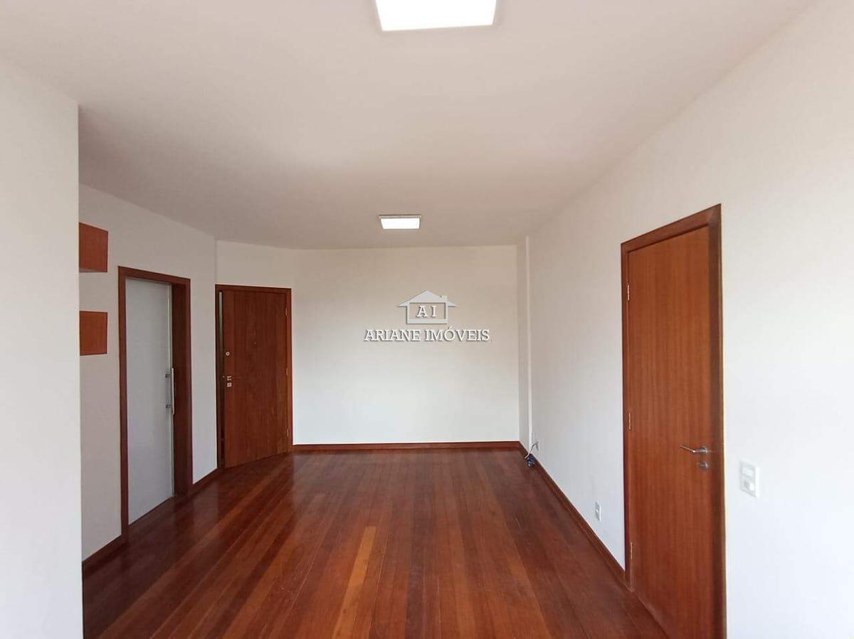 Apartamento, Funcionários, 2 Quartos, 2 Vagas, 1 Suíte