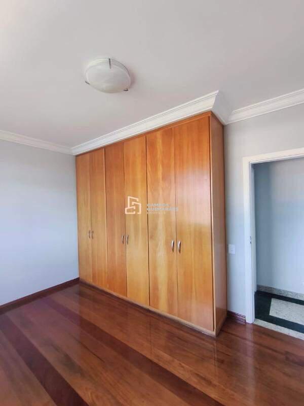 Apartamento, Barreiro, 3 Quartos, 2 Vagas, 1 Suíte