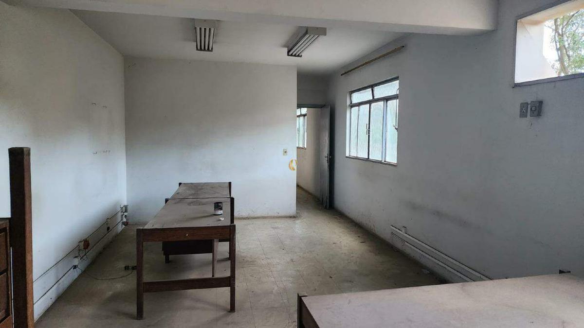 Galpão, Califórnia, 0 Quarto, 0 Vaga