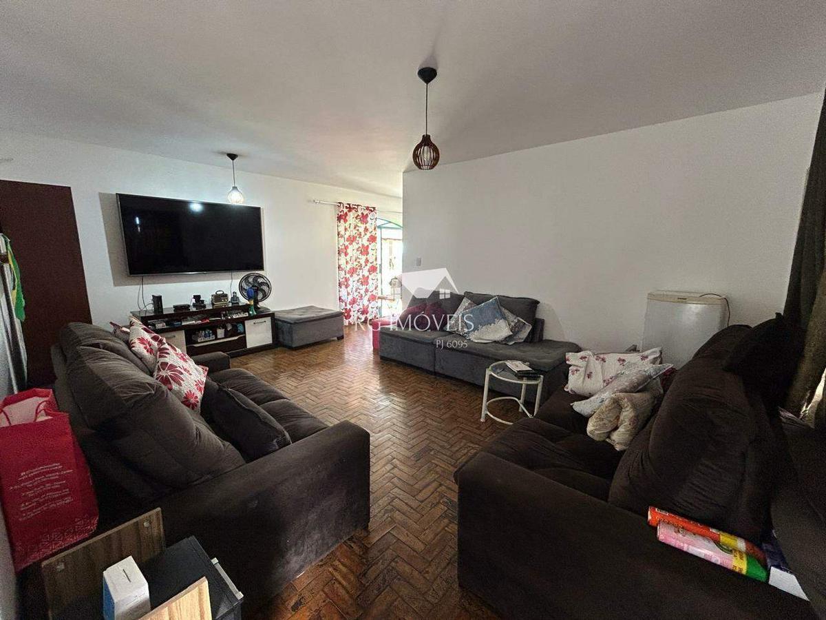 Casa, Castanheira (barreiro), 3 Quartos, 18 Vagas, 1 Suíte