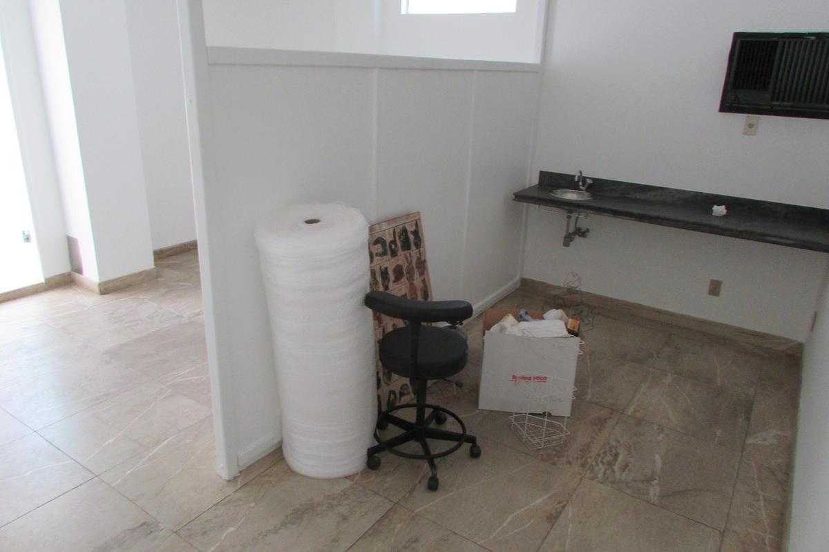 Sala, Lourdes, 1 Vaga