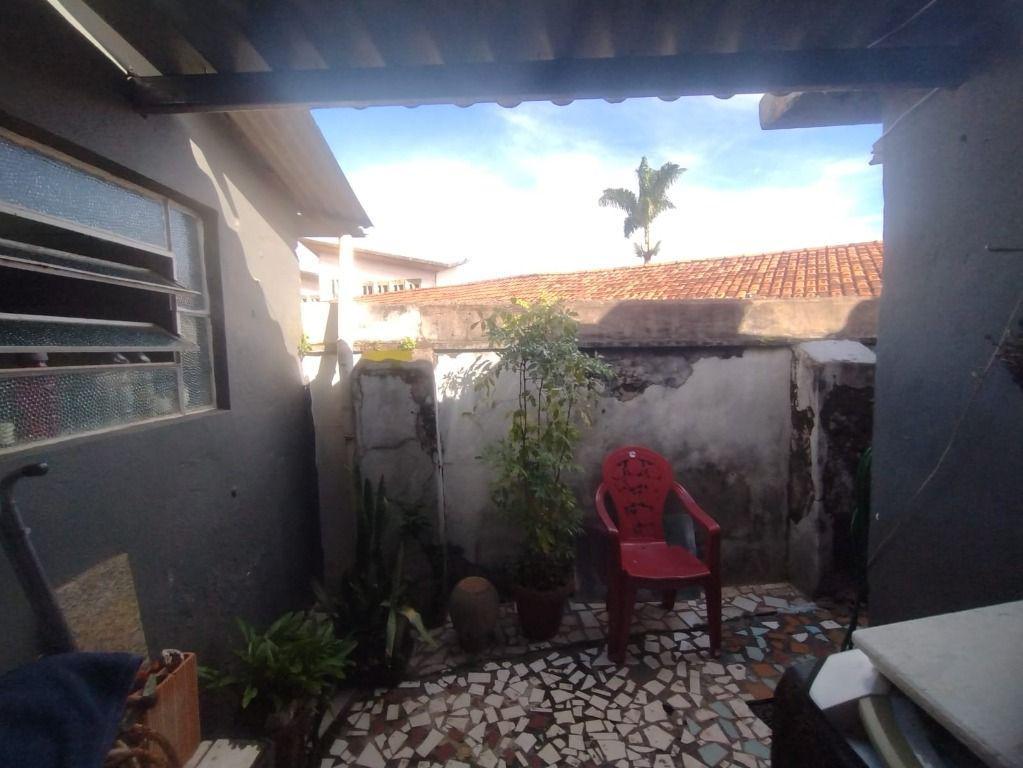 Casa, Centro, 4 Quartos, 2 Vagas, 1 Suíte