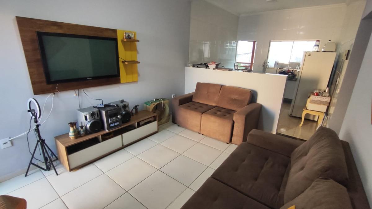 Casa, Fernão Dias, 3 Quartos, 5 Vagas, 1 Suíte