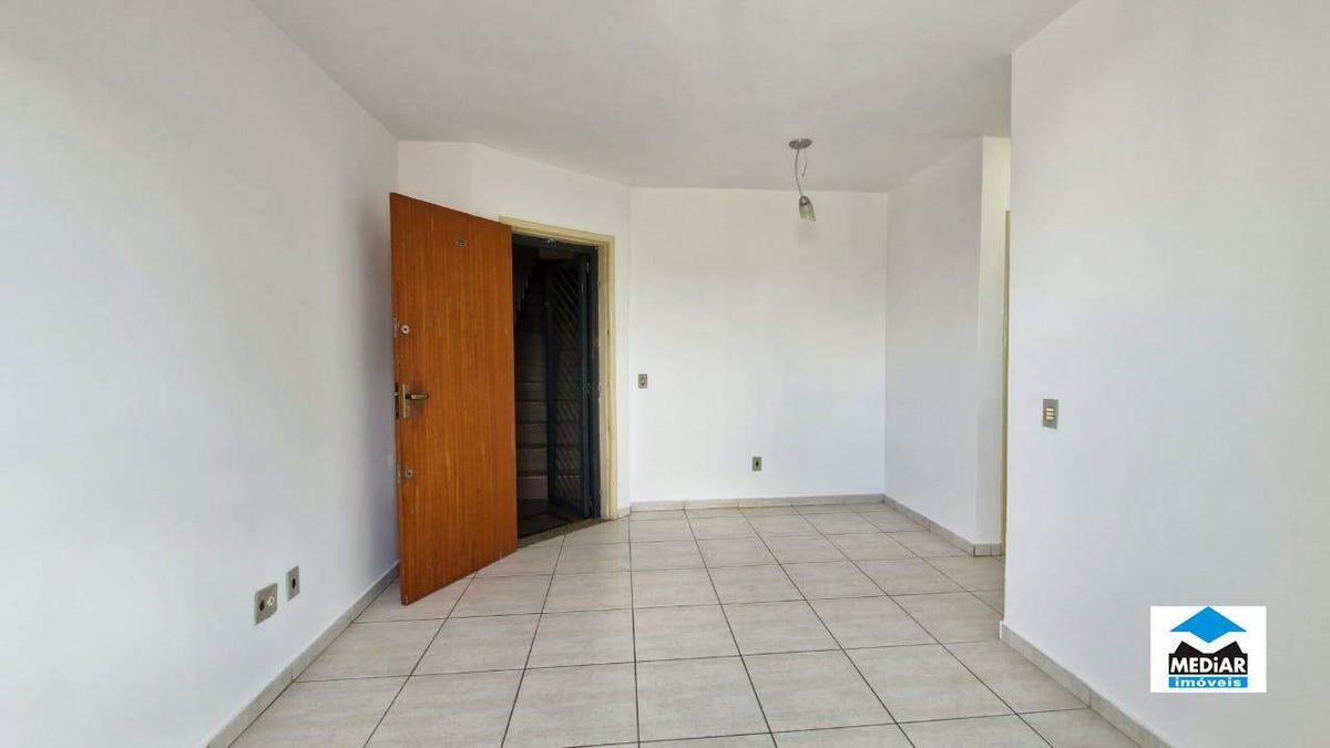 Apartamento, Sagrada Família, 3 Quartos, 1 Vaga, 1 Suíte