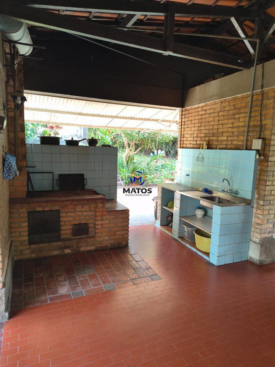 Casa, Braúnas, 3 Quartos, 10 Vagas, 1 Suíte