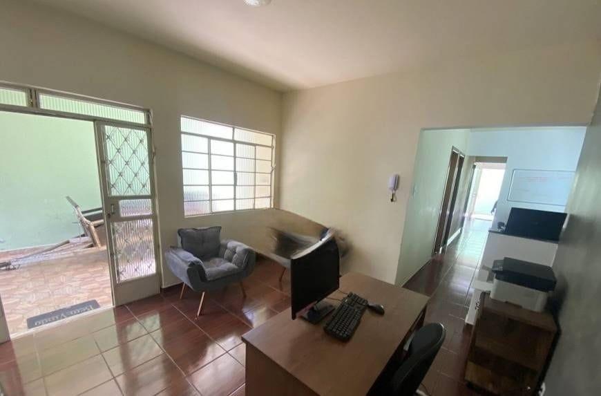 Casa, Betânia, 3 Quartos, 2 Vagas, 1 Suíte