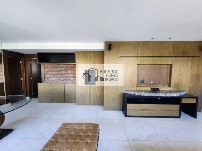 Apartamento, Funcionários, 4 Quartos, 0 Vaga, 2 Suítes