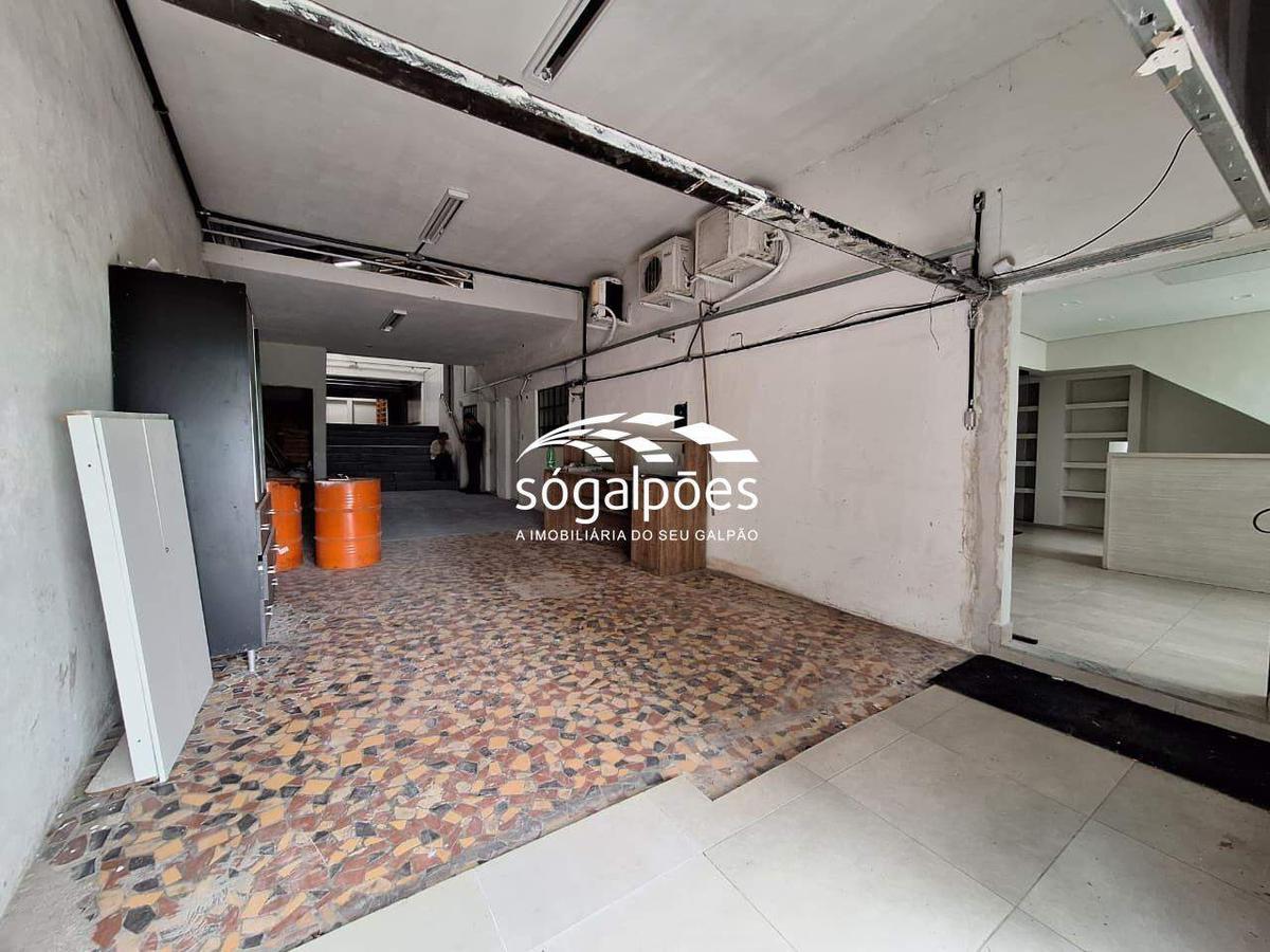 Galpão, Carlos Prates