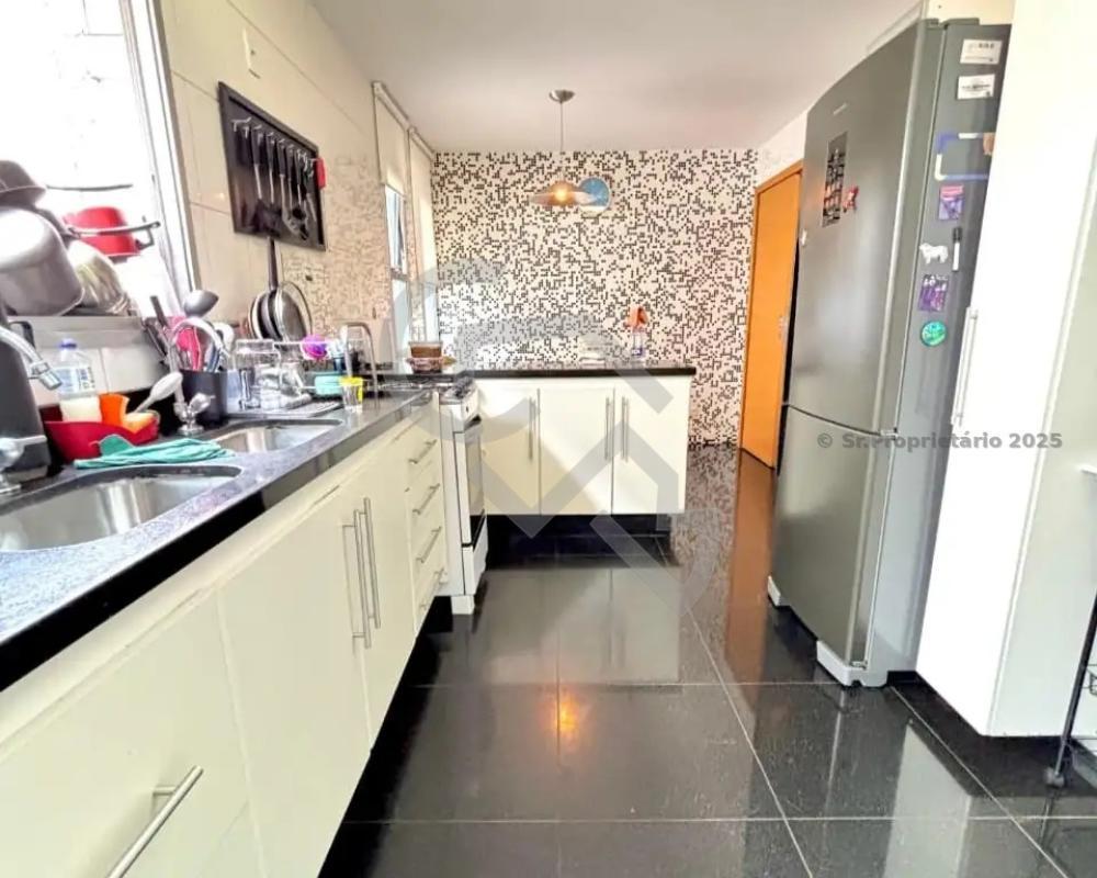 Cobertura, Funcionários, 2 Quartos, 4 Vagas, 2 Suítes