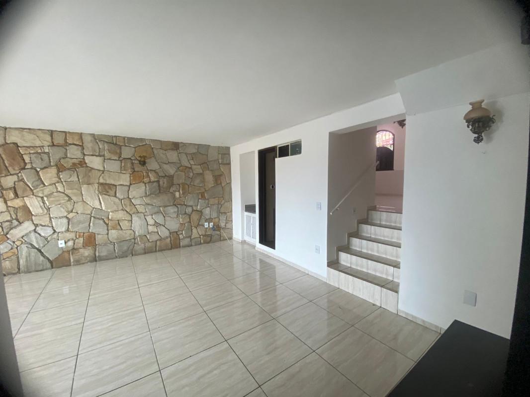 Casa, Floresta, 4 Quartos, 4 Vagas, 1 Suíte