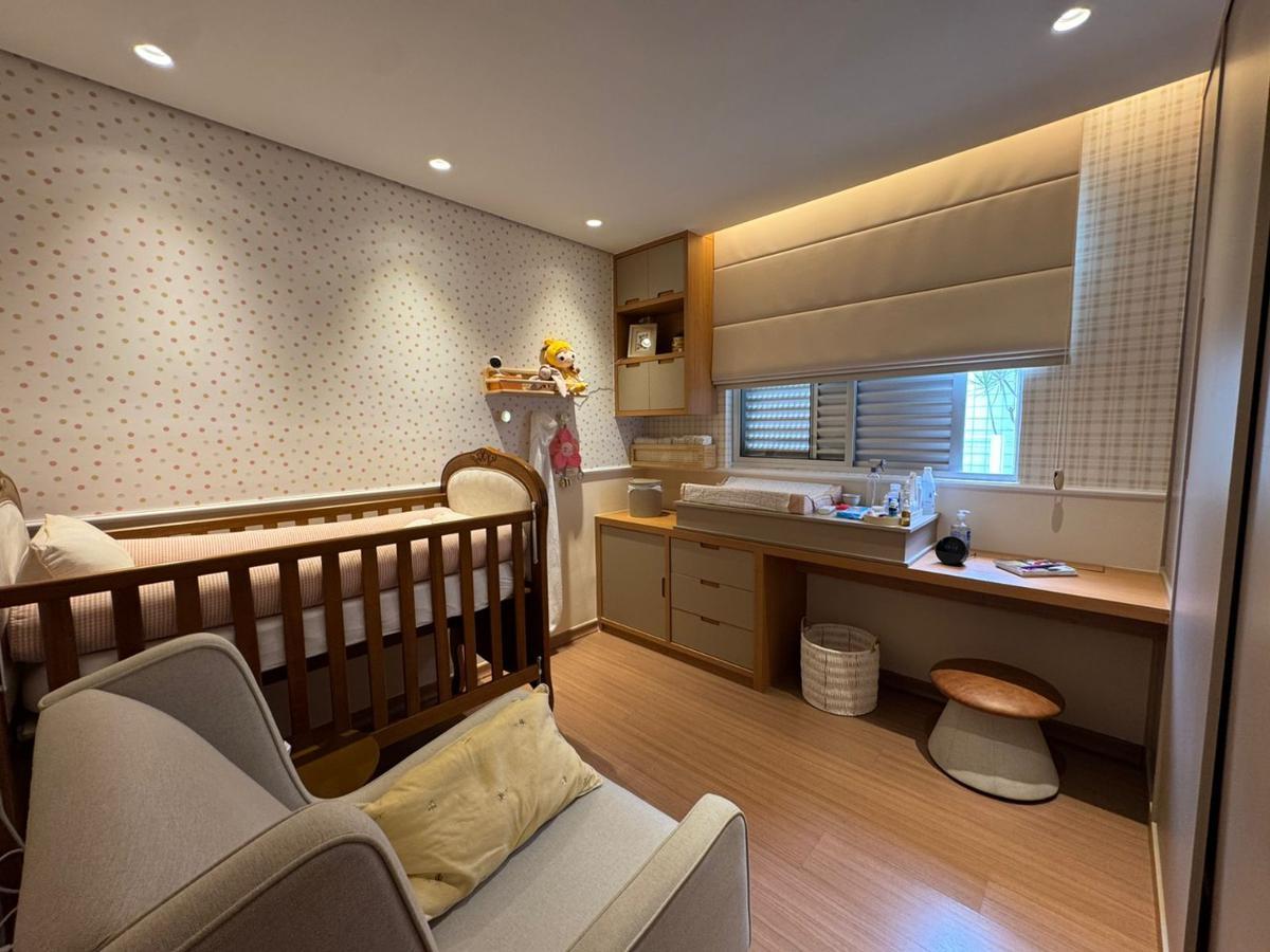 Apartamento, Colégio Batista, 4 Quartos, 2 Vagas, 1 Suíte