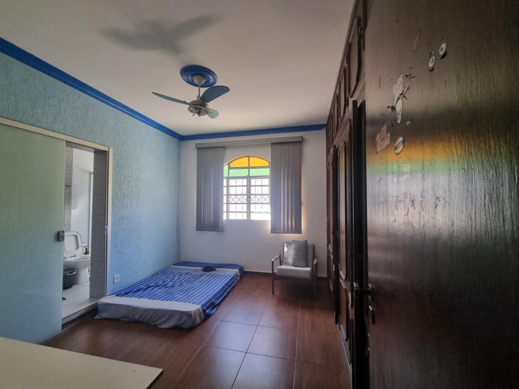 Casa, Jardim Riacho das Pedras, 3 Quartos, 8 Vagas, 2 Suítes
