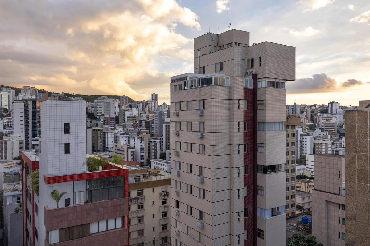Quitinete, Sion, 1 Quarto, 1 Vaga, 1 Suíte