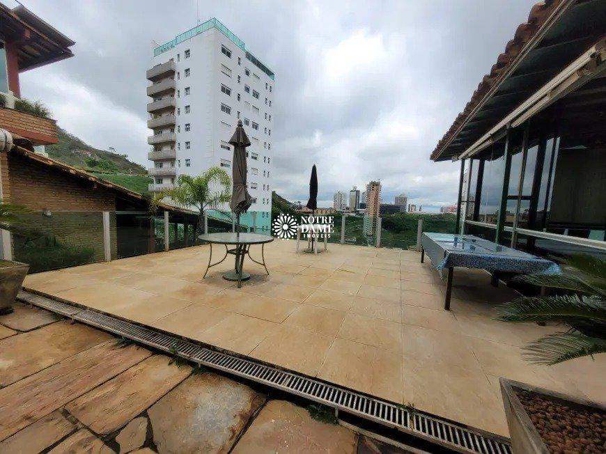 Casa, Santa Lúcia, 10 Quartos, 5 Vagas, 2 Suítes