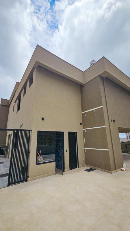 Casa, Alphaville - Lagoa dos Ingleses, 4 Quartos, 3 Vagas, 4 Suítes