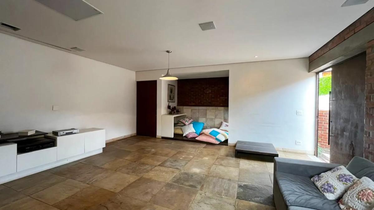 Casa, São Luiz (pampulha), 5 Quartos, 11 Vagas, 4 Suítes