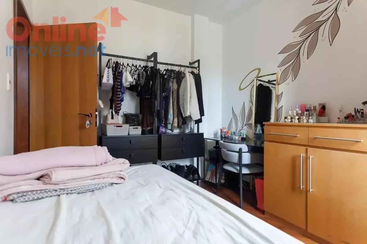 Apartamento, Estoril, 2 Quartos, 0 Vaga, 1 Suíte