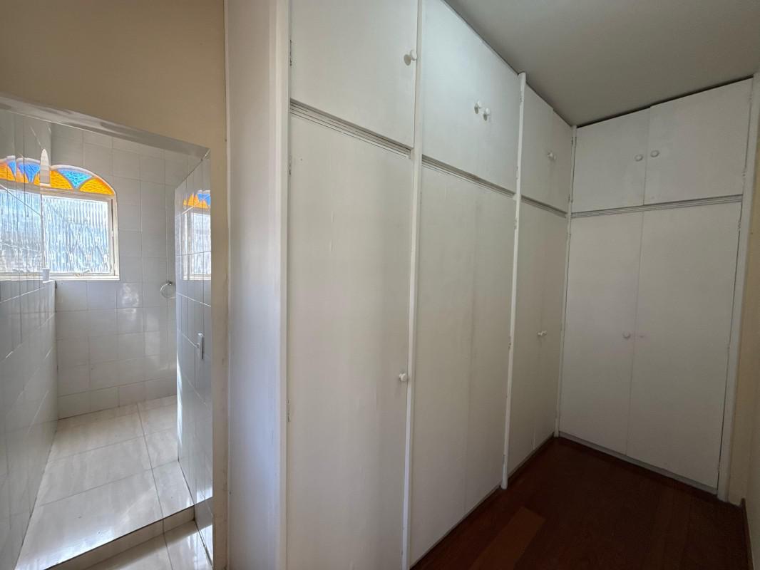 Casa, Planalto, 4 Quartos, 4 Vagas, 1 Suíte