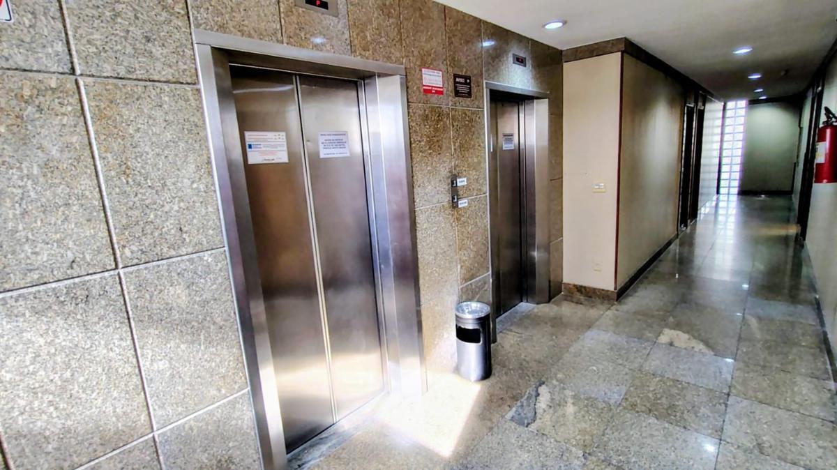 Sala, Santa Efigênia, 0 Quarto, 2 Vagas
