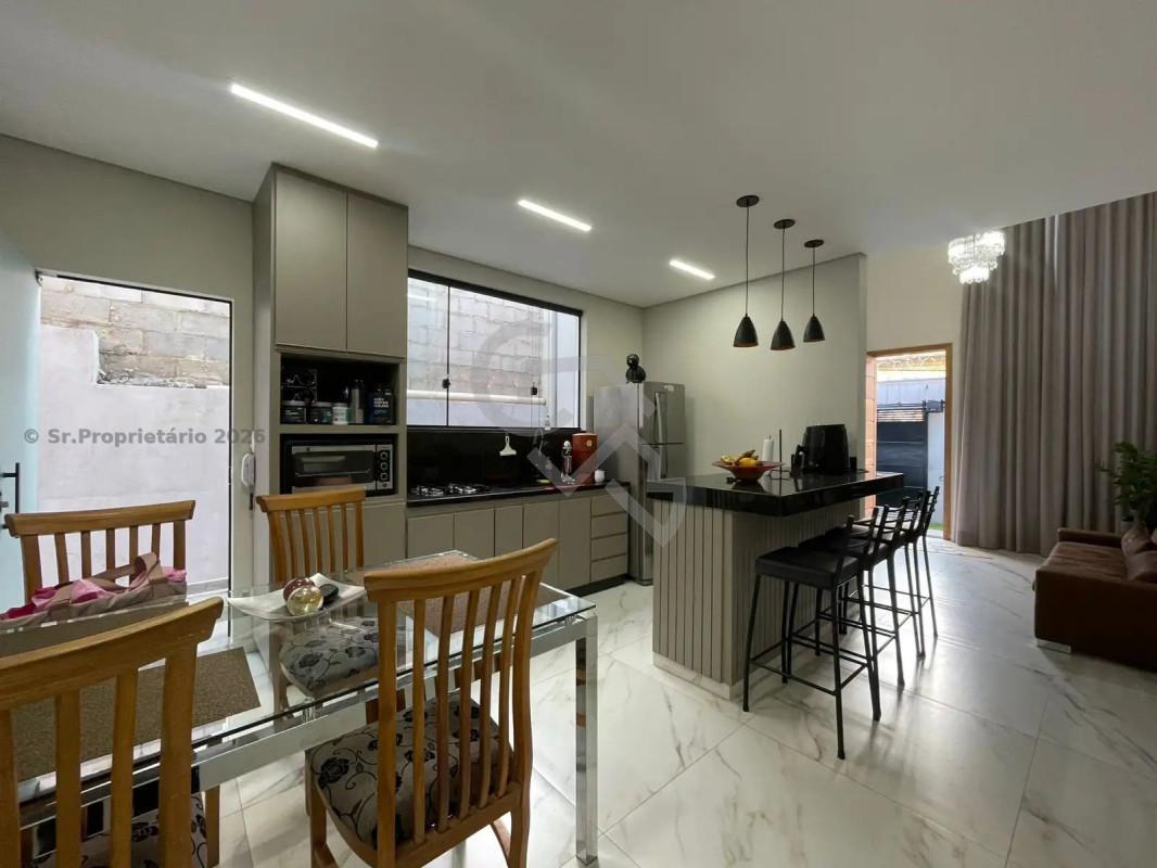Casa, Santa Efigênia, 3 Quartos, 2 Vagas, 1 Suíte