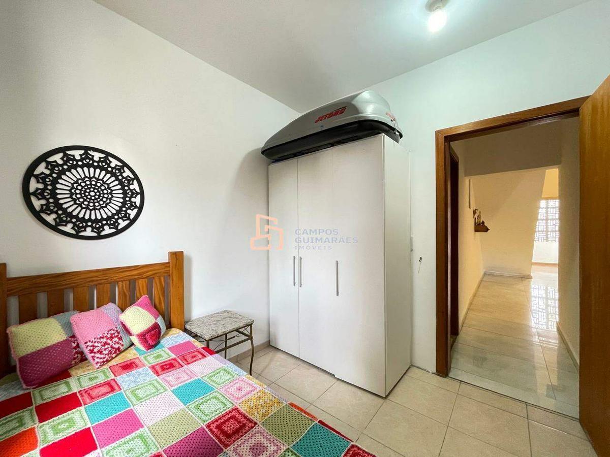 Casa, Castelo, 5 Quartos, 7 Vagas, 1 Suíte