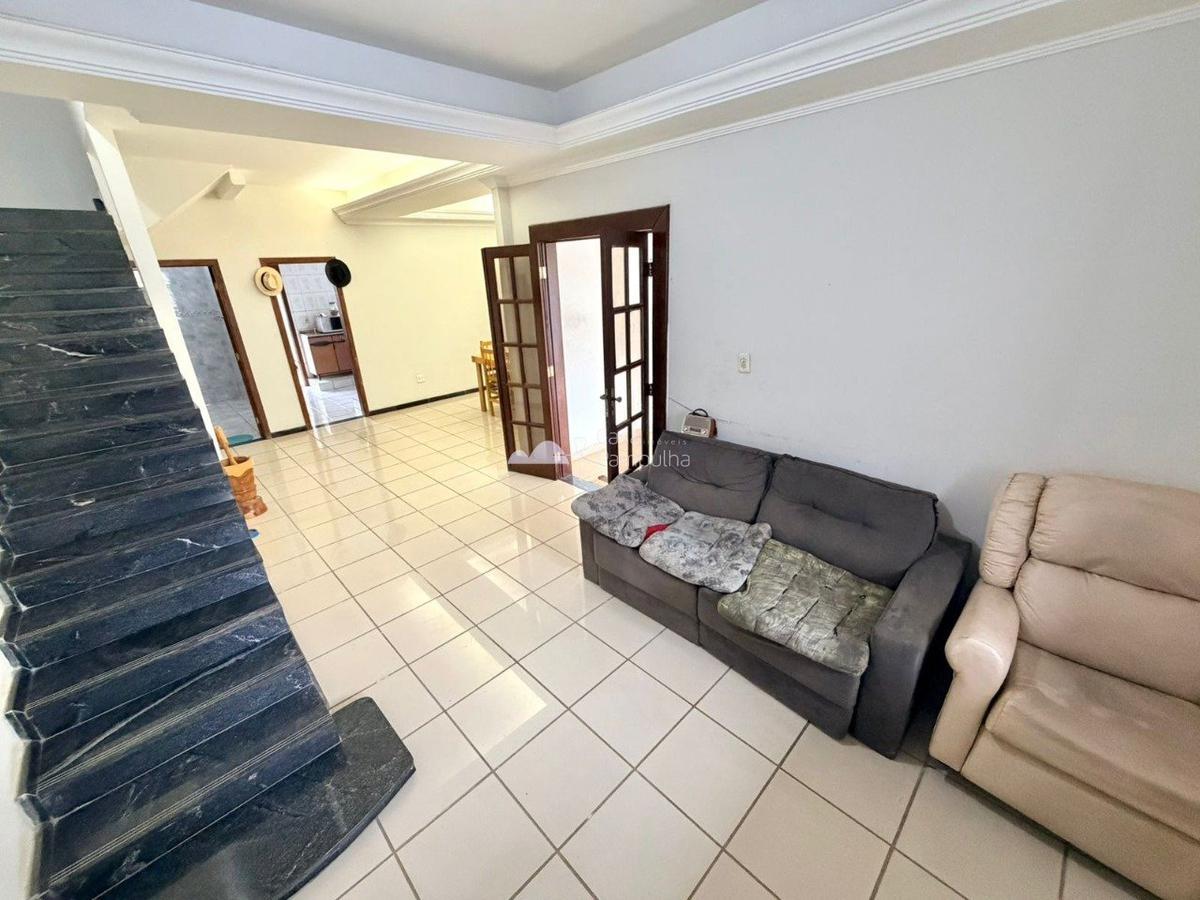 Casa, Garças, 3 Quartos, 4 Vagas, 1 Suíte