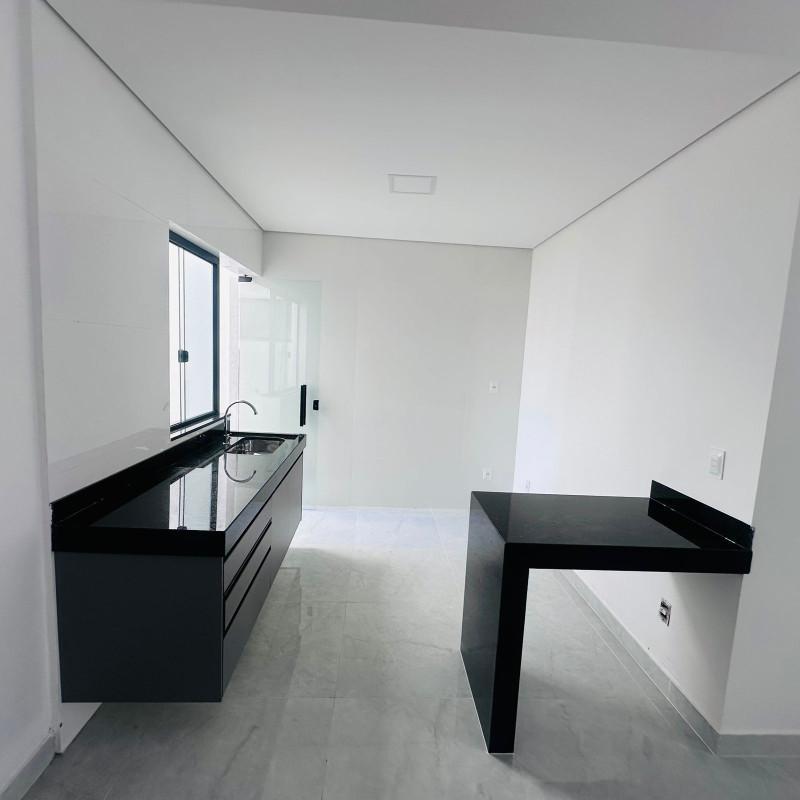 Casa, Promissão II, 3 Quartos, 2 Vagas, 1 Suíte