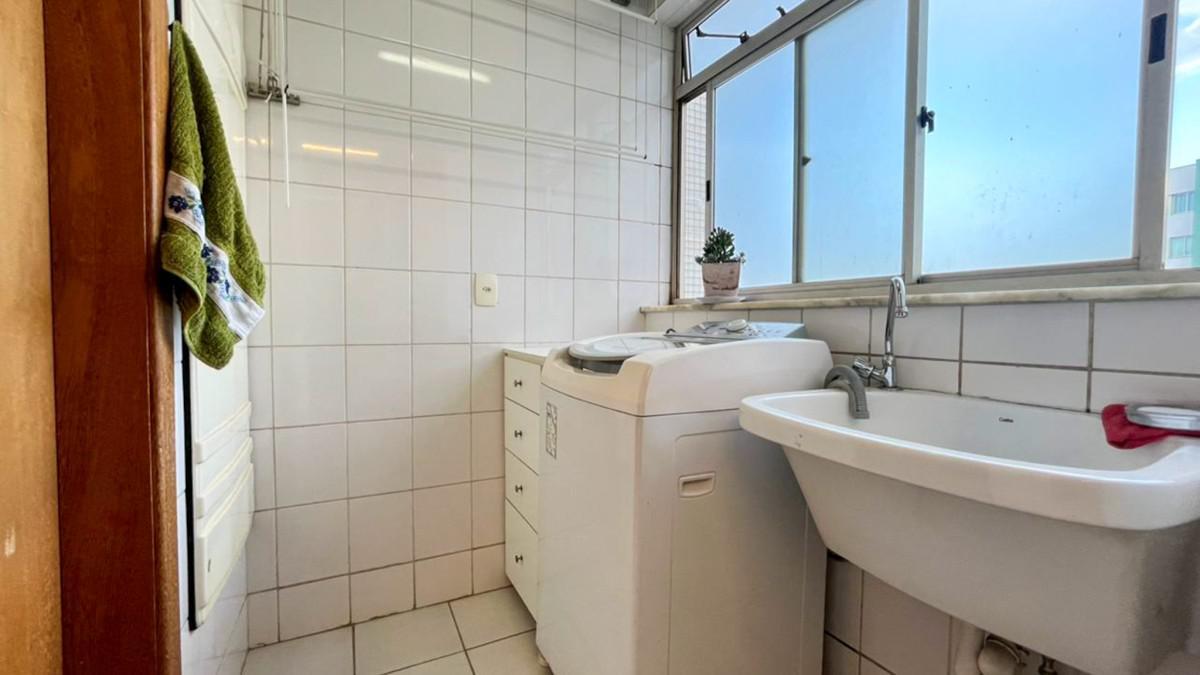 Apartamento, Estoril, 3 Quartos, 2 Vagas, 1 Suíte