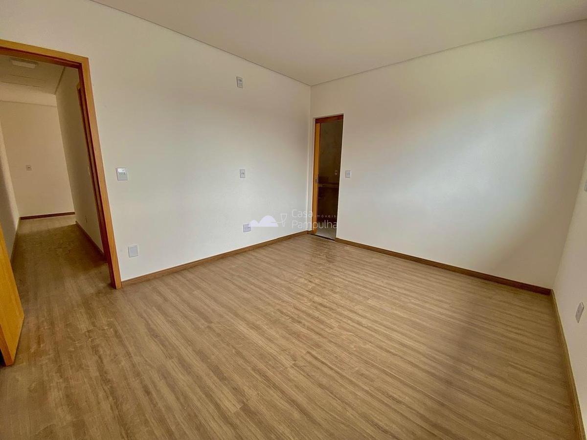 Casa, Paquetá, 3 Quartos, 4 Vagas, 1 Suíte