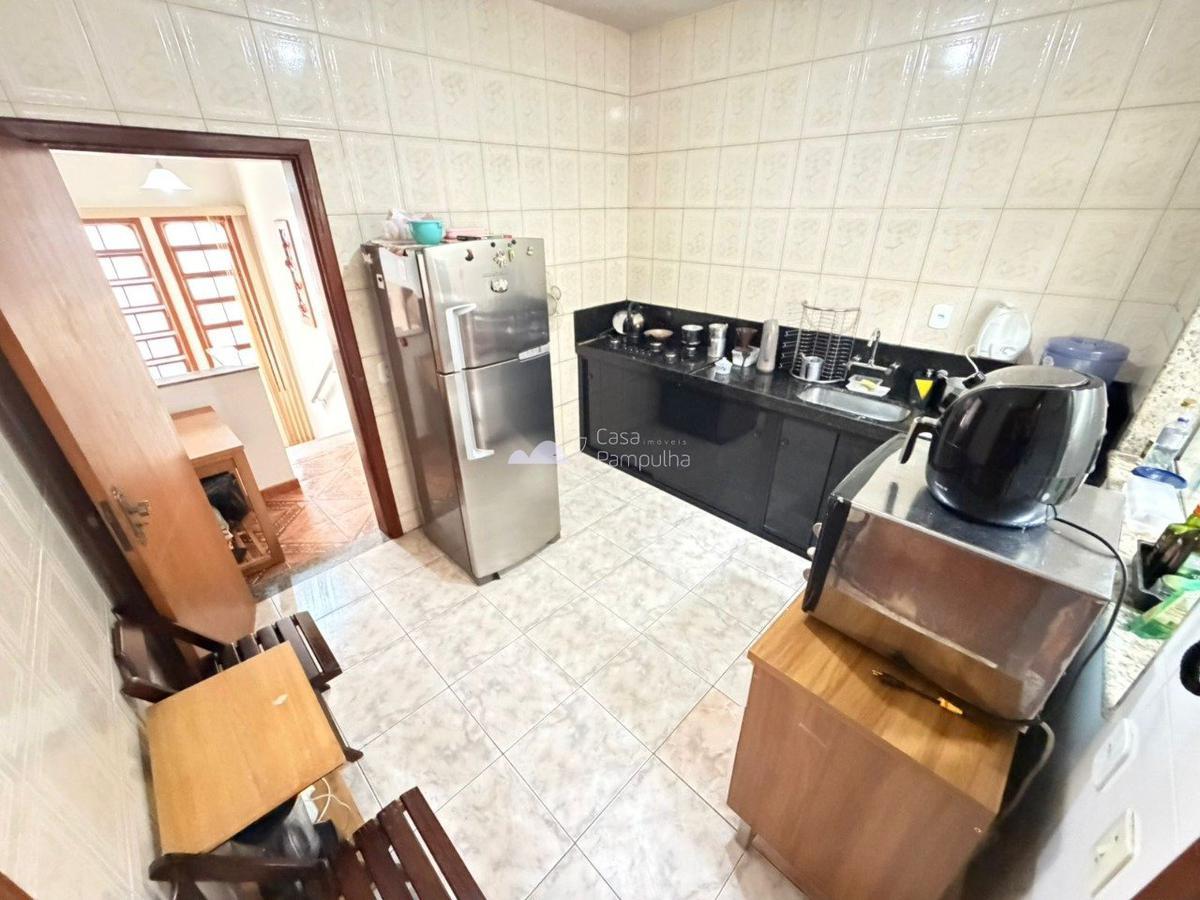 Casa, Floramar, 3 Quartos, 2 Vagas, 2 Suítes