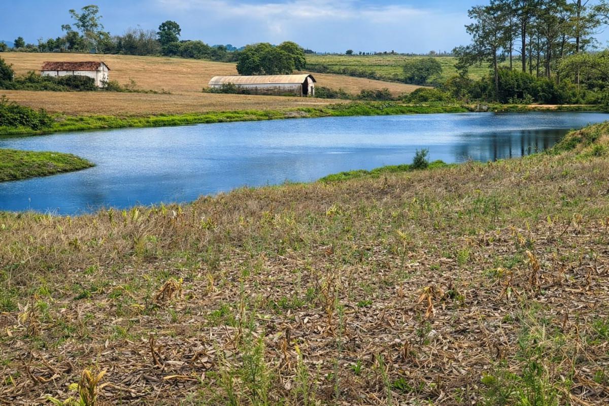 Fazenda, Zona Rural, 1 Quarto, 1 Vaga, 1 Suíte