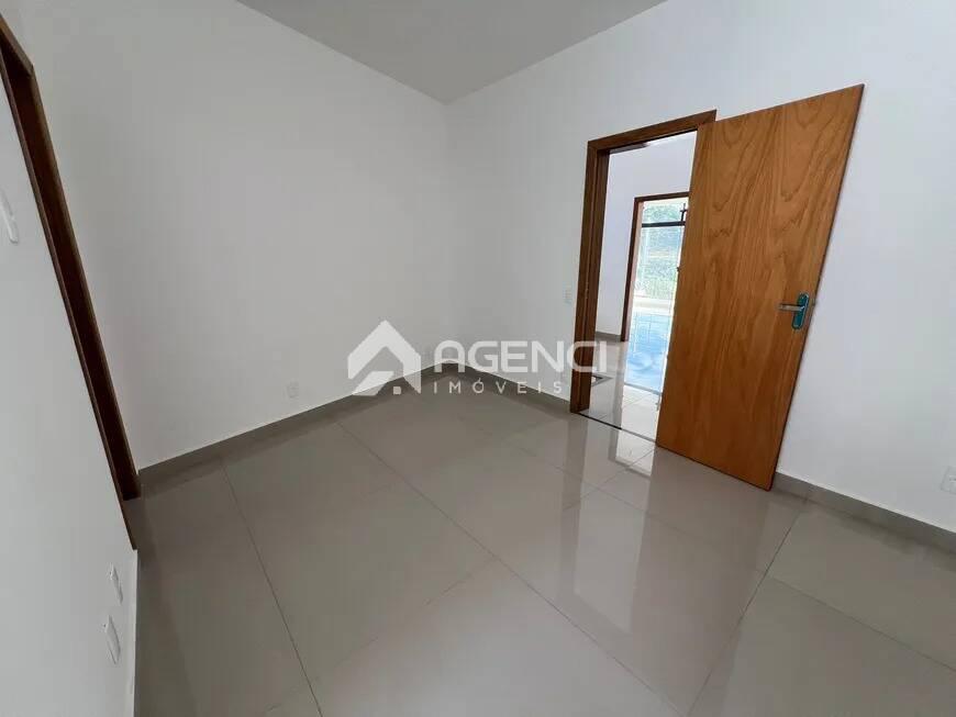 Casa, Vale das Orquídeas, 3 Quartos, 0 Vaga, 1 Suíte