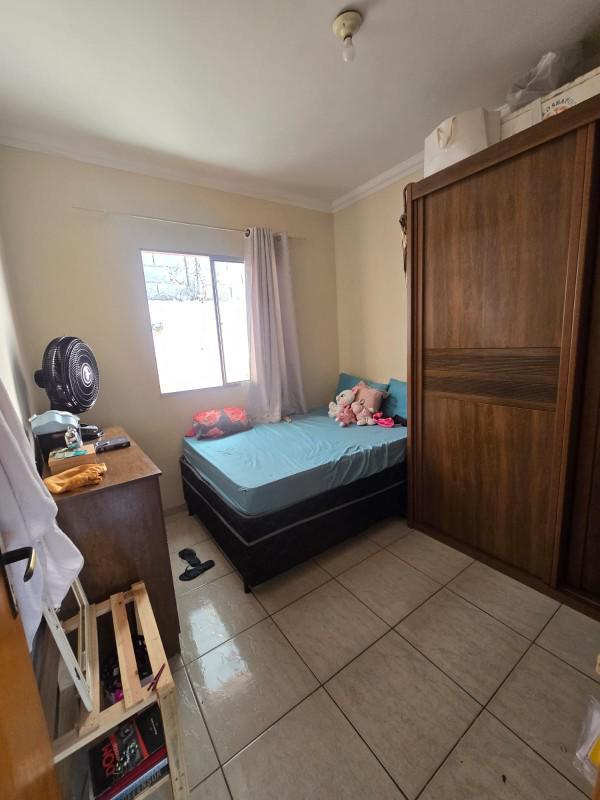 Casa, Ressaca, 2 Quartos, 1 Vaga