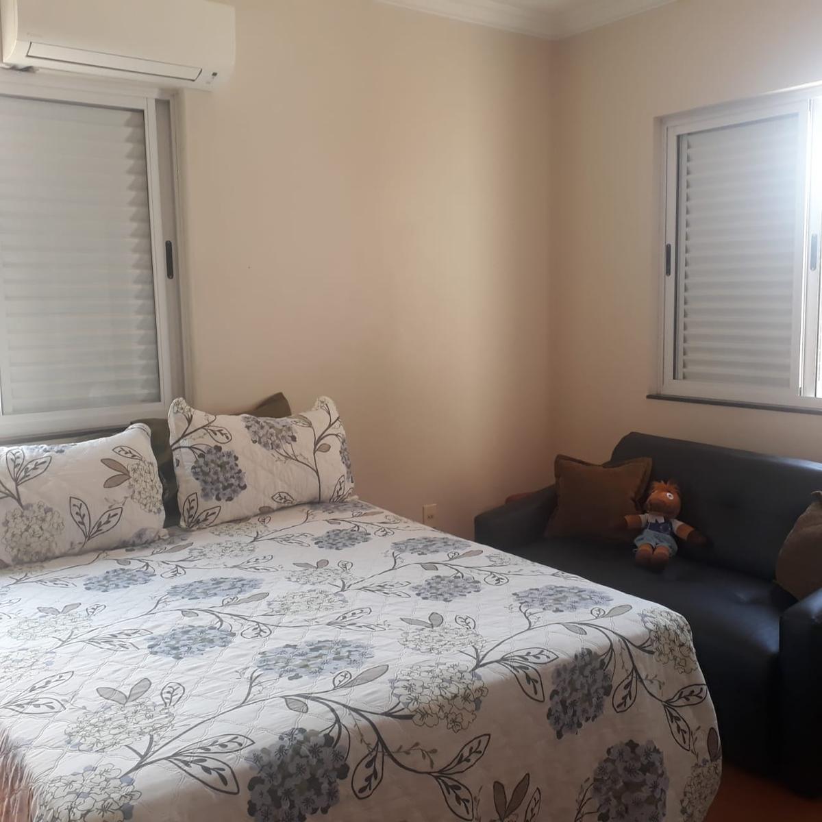 Casa, Heliópolis, 4 Quartos, 4 Vagas, 1 Suíte