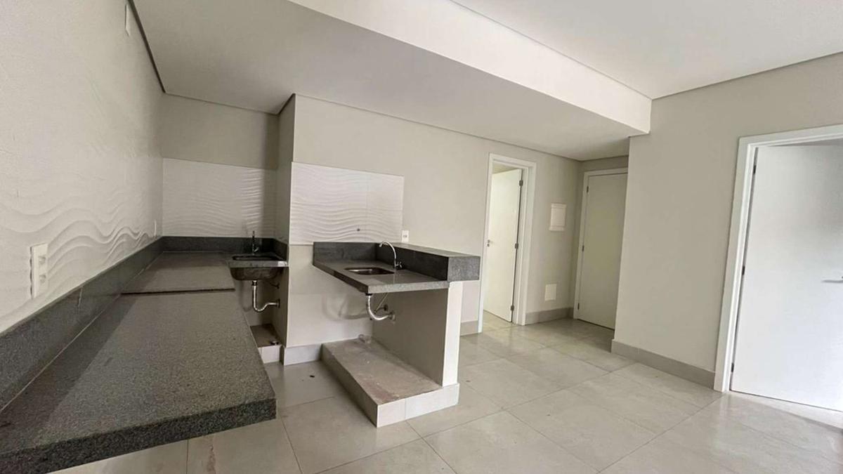 Apartamento, Centro, 2 Quartos, 0 Vaga, 1 Suíte