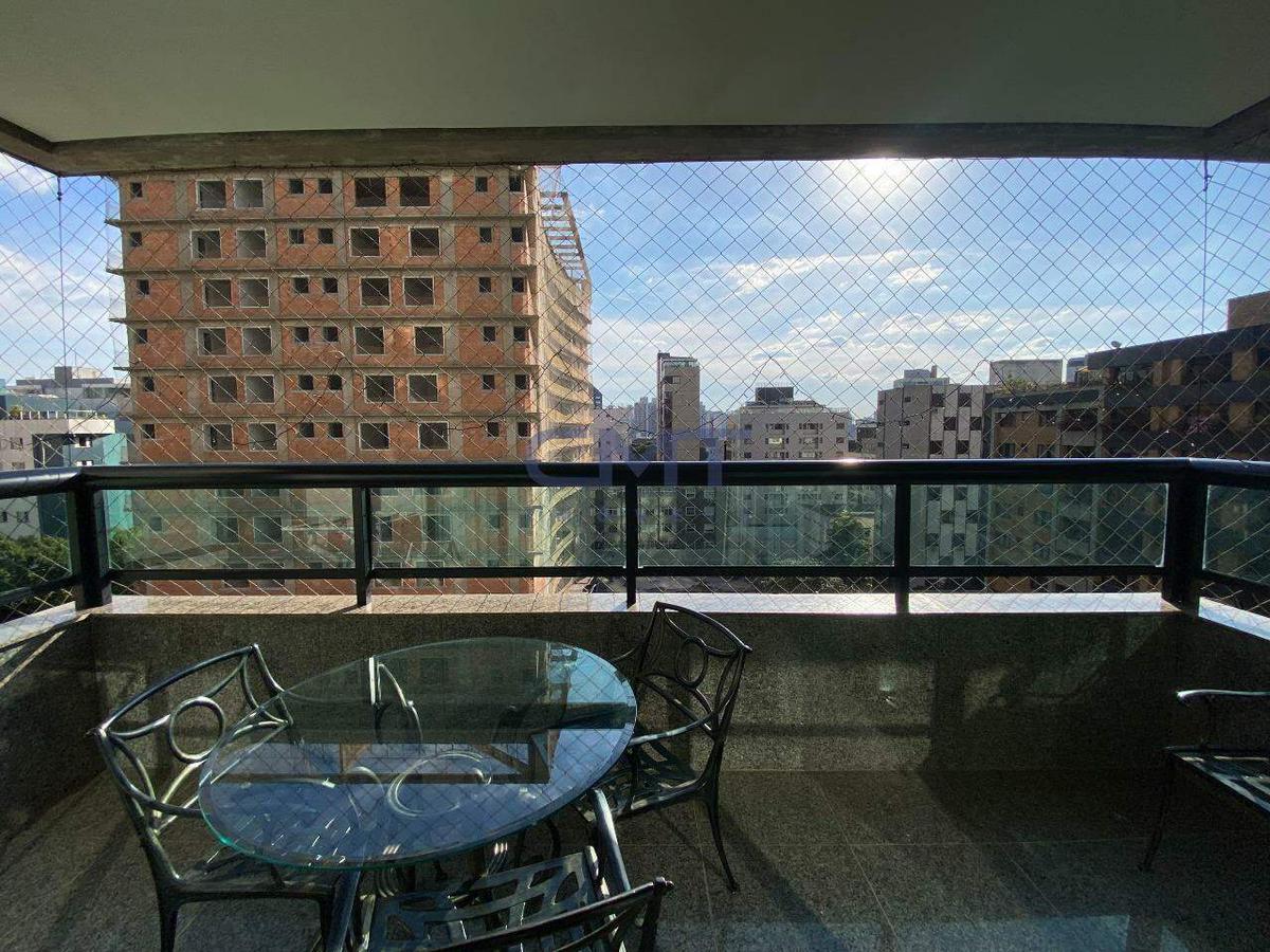 Apartamento, Funcionários, 4 Quartos, 3 Vagas, 2 Suítes