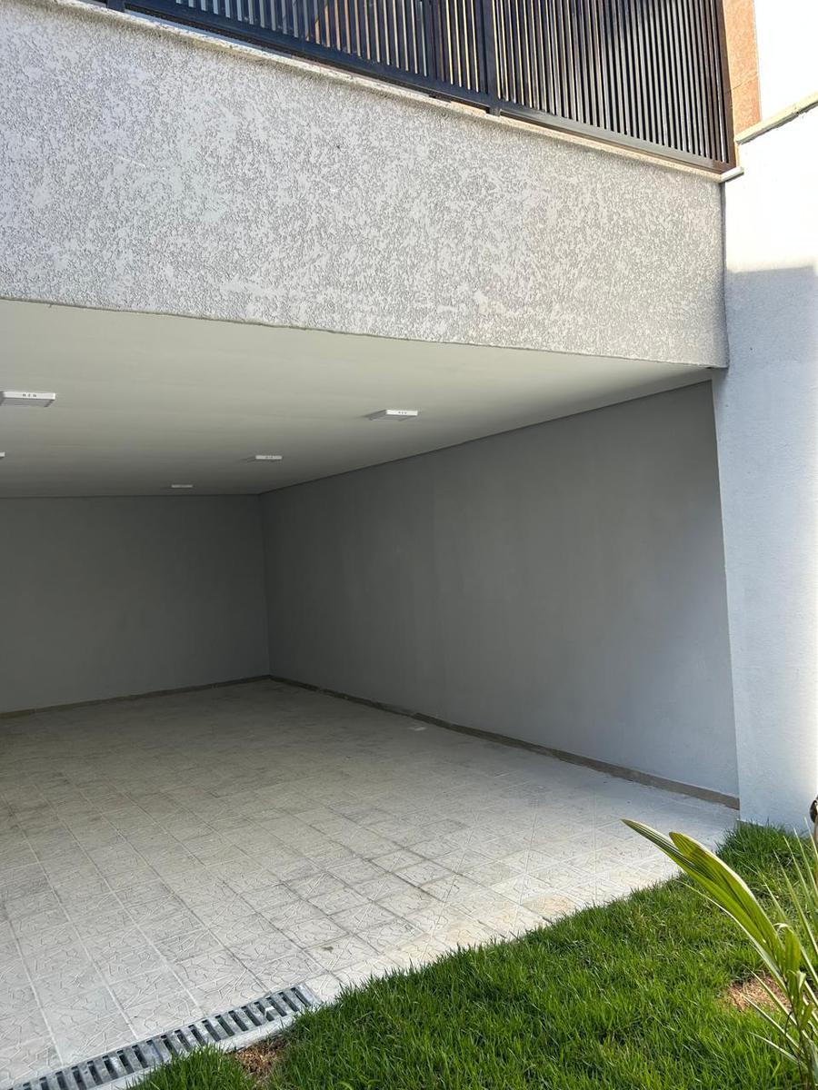 Casa, Nova Vista, 3 Quartos, 4 Vagas, 1 Suíte