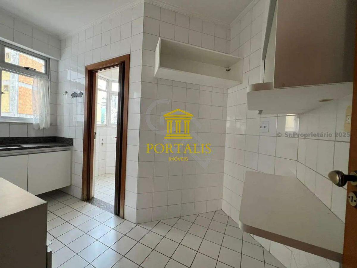 Apartamento, Estoril, 3 Quartos, 1 Vaga, 1 Suíte