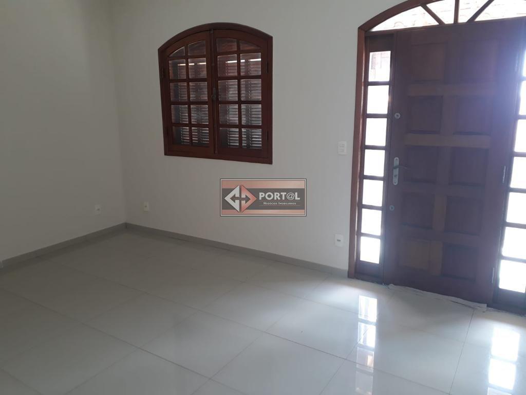Casa, Vitória, 4 Quartos, 4 Vagas, 2 Suítes