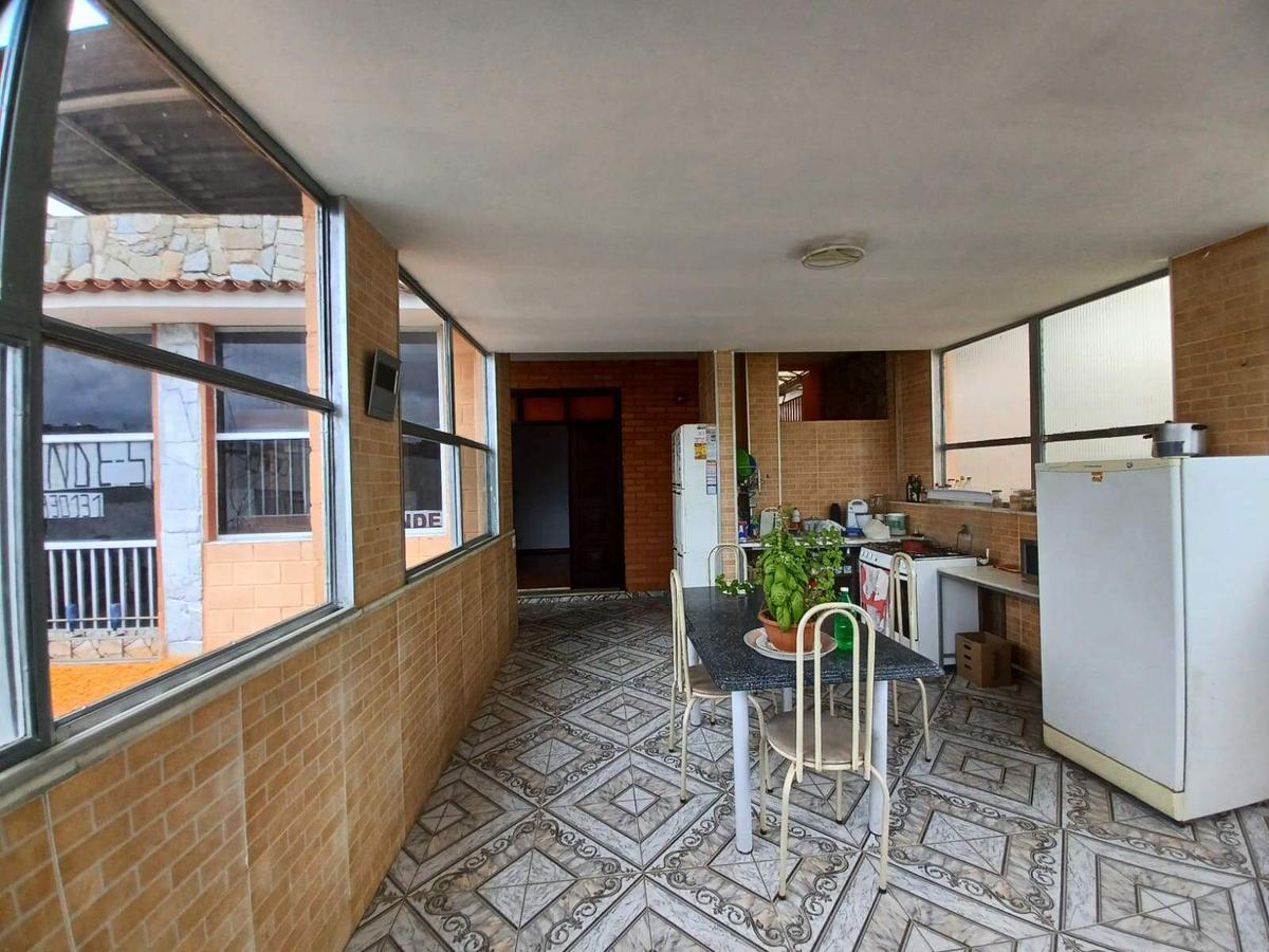 Casa, Nova Granada, 4 Quartos, 2 Vagas, 1 Suíte