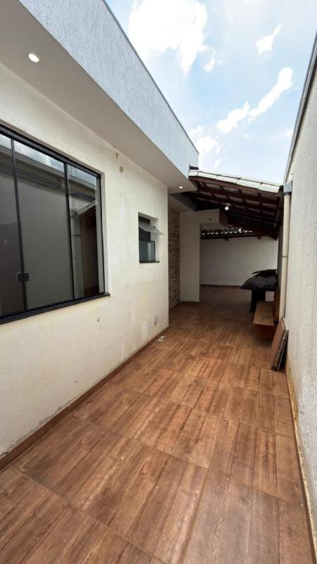 Casa, Masterville, 3 Quartos, 4 Vagas, 1 Suíte
