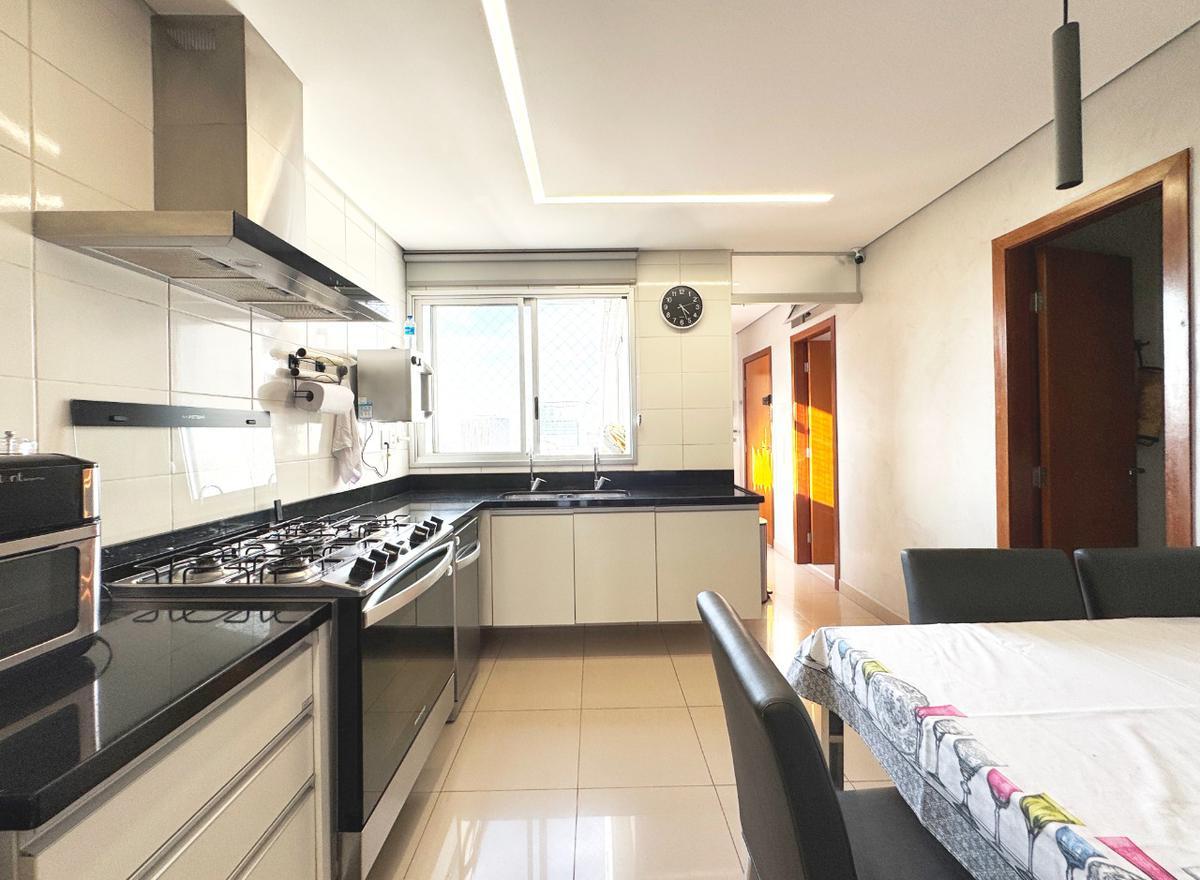 Apartamento, Lourdes, 4 Quartos, 4 Vagas, 2 Suítes