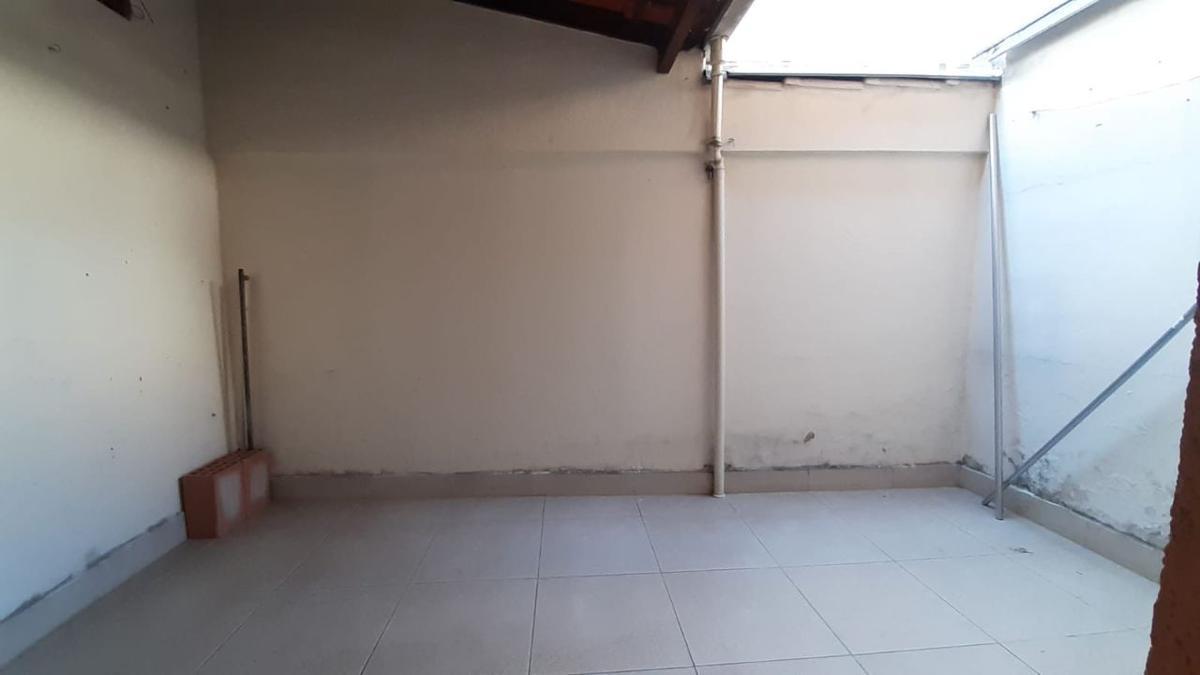 Casa, Aeroporto, 2 Quartos, 0 Vaga