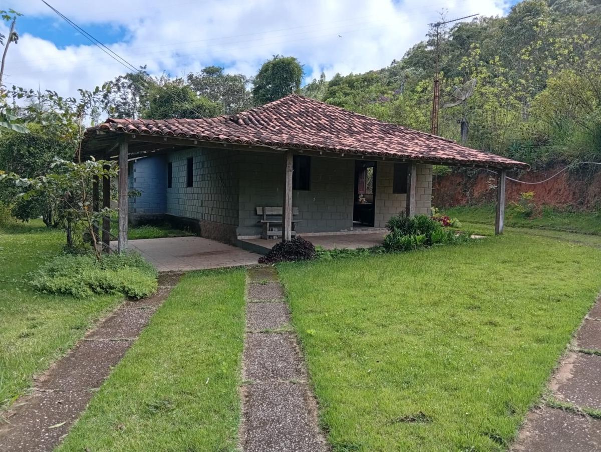 Fazenda, Centro, 3 Quartos, 10 Vagas, 1 Suíte