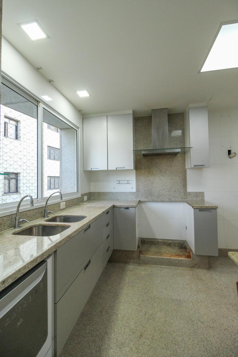 Cobertura, Serra, 4 Quartos, 6 Vagas, 2 Suítes